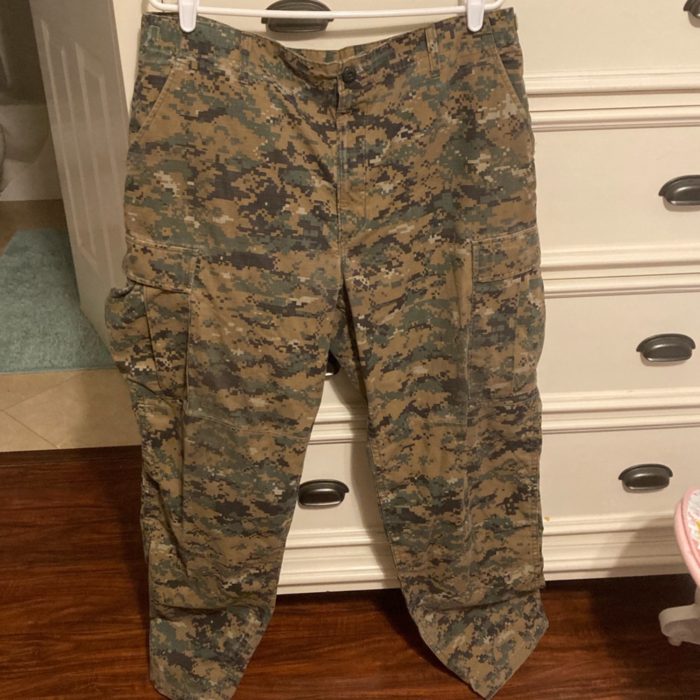 Men’s costume camo army pants